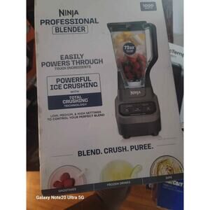 Ninja Professional Blender 1000W BL610: 72 oz. Smoothie & Ice Crusher, 6-Blade